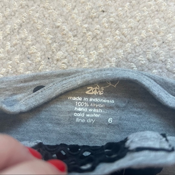 Flowers by Zoe Skull Tee - Picture 2 of 4